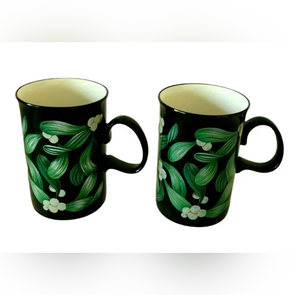 Set of 2 Dunoon Mugs